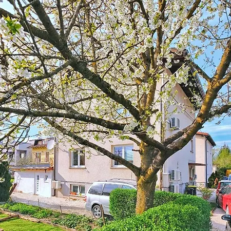 Apartment Southwest *